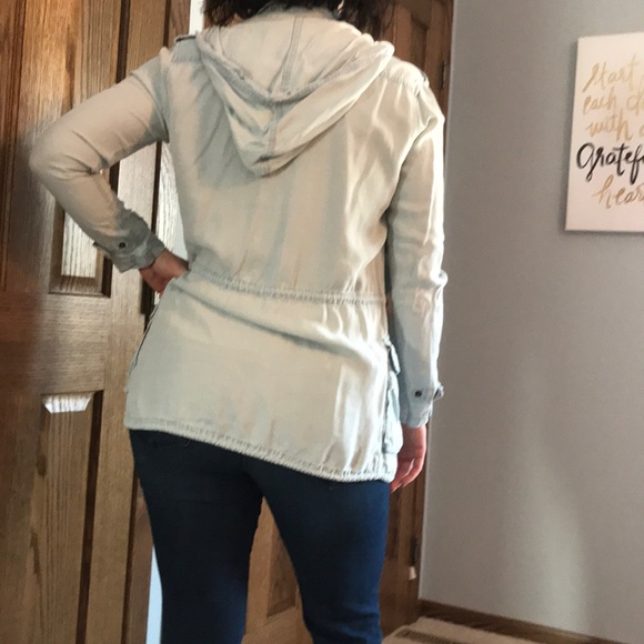 JACKET!!! - Picture 2 of 4